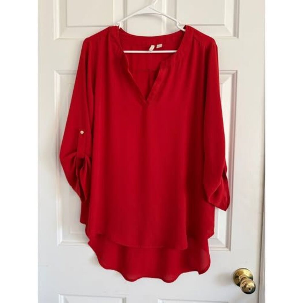 115. Cato red blouse hi/low tunic vneck Large